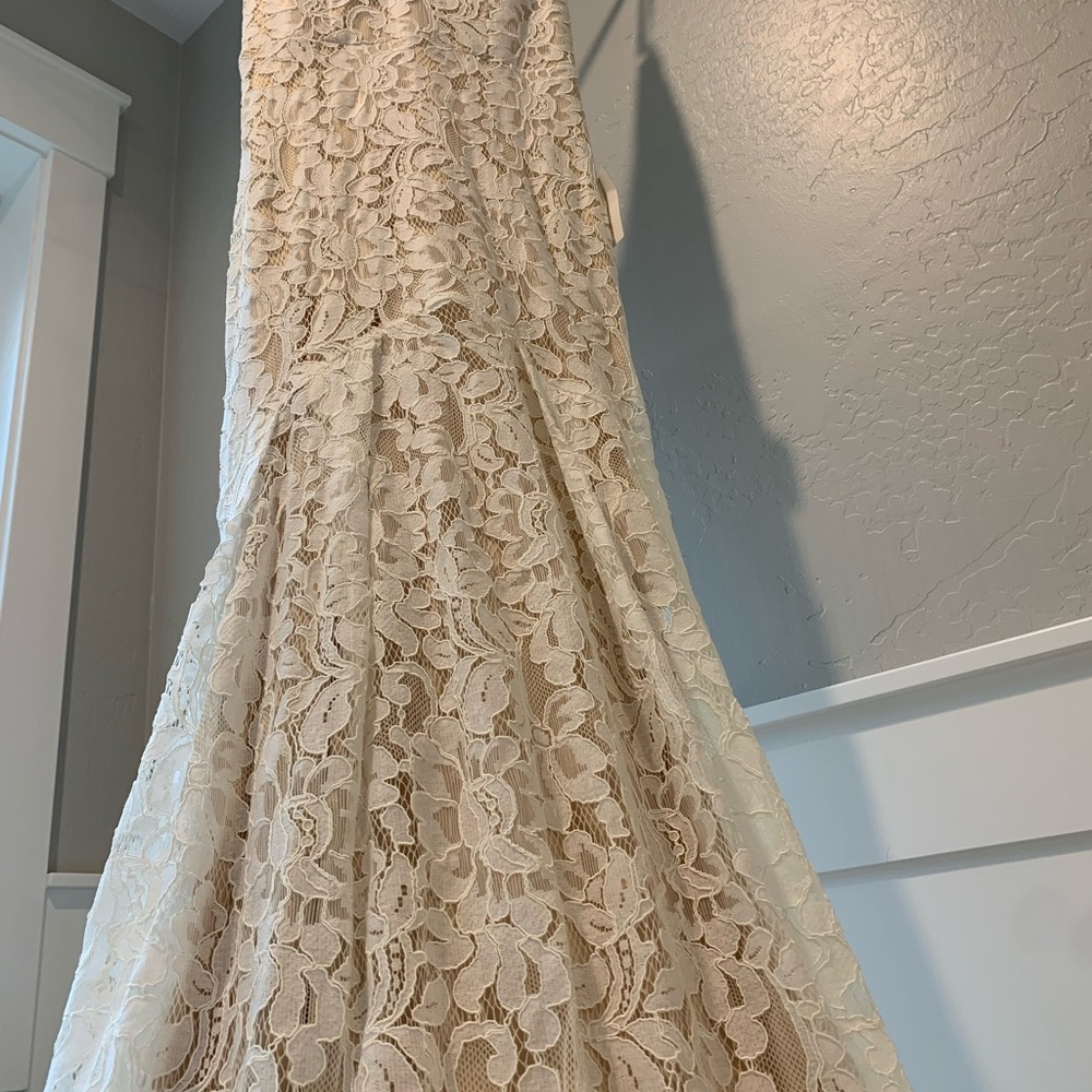 Lulus’s wedding dress, New. - Picture 5 of 7